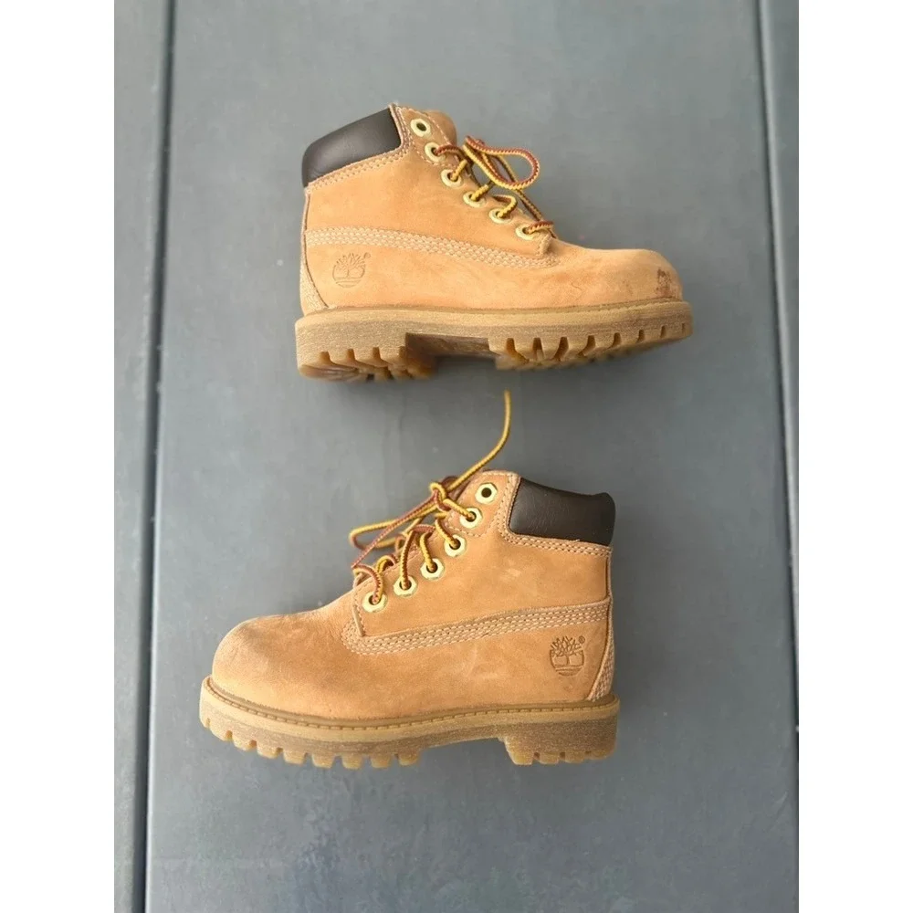 Timberland Kids Wheat Nubuck 6-Inch Boots Size 8.5 Toddler